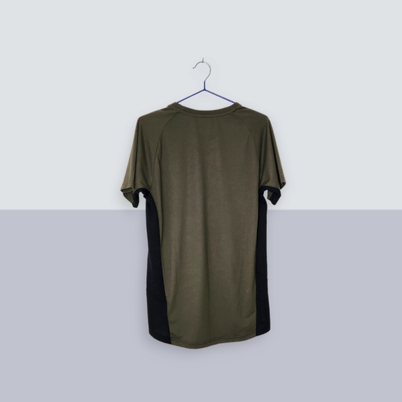 Puma training shirt - Picture 2 of 5